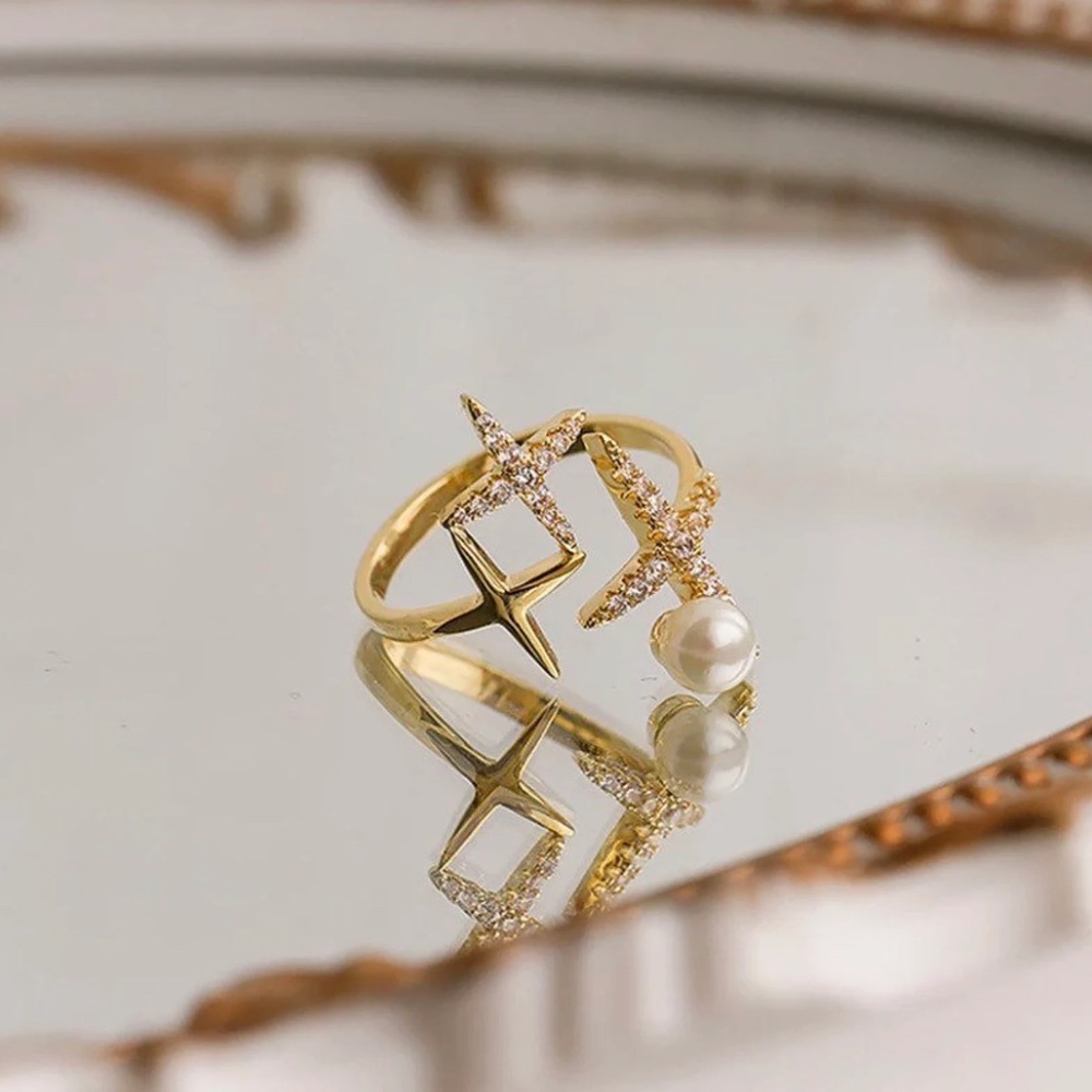 Brilliant Zirconia Star & Pearl Ring - Adjustable